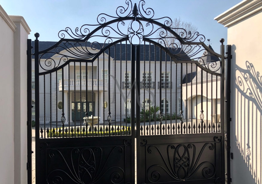 Driveway Gates 09